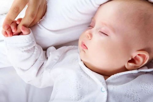 宝宝睡觉是安静的环境还是吵闹环境好些